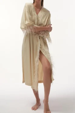 Love Stories Laura Elegantes langes Gewand Off-White Sale