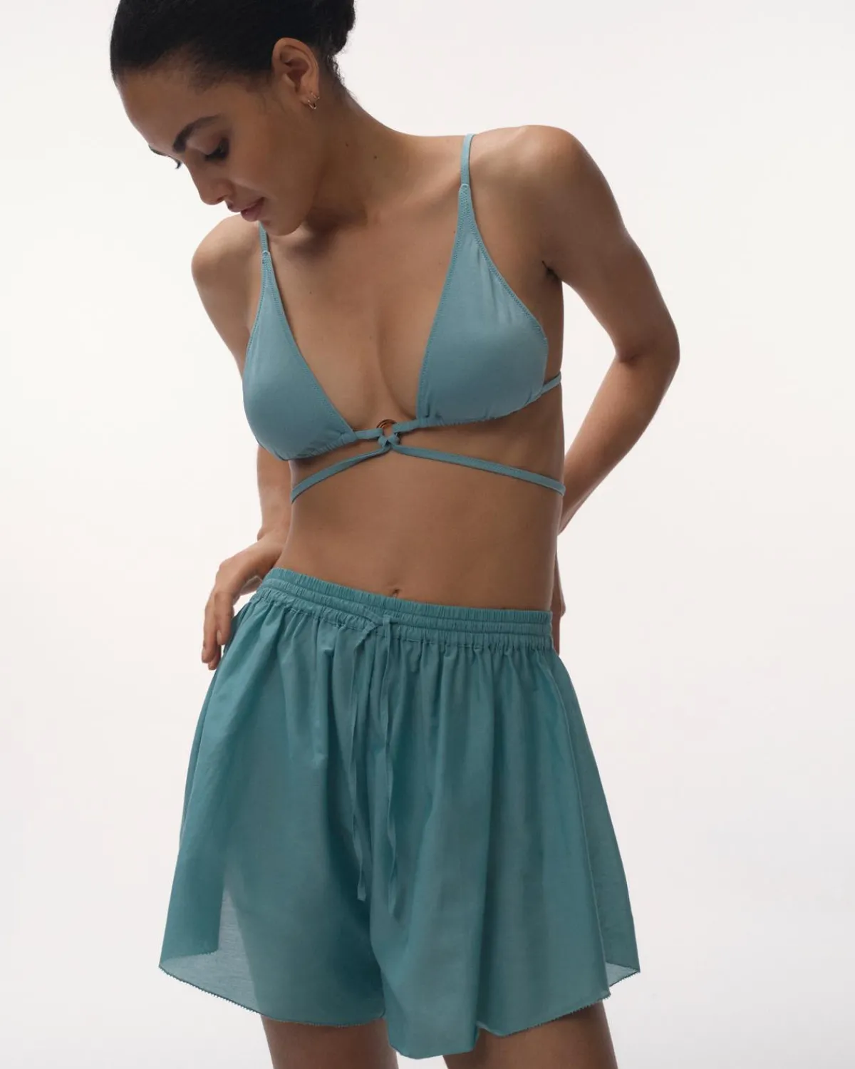 Love Stories Leonardo Shorts mit hoher Taille und Aufdruck Hellblau Fashion