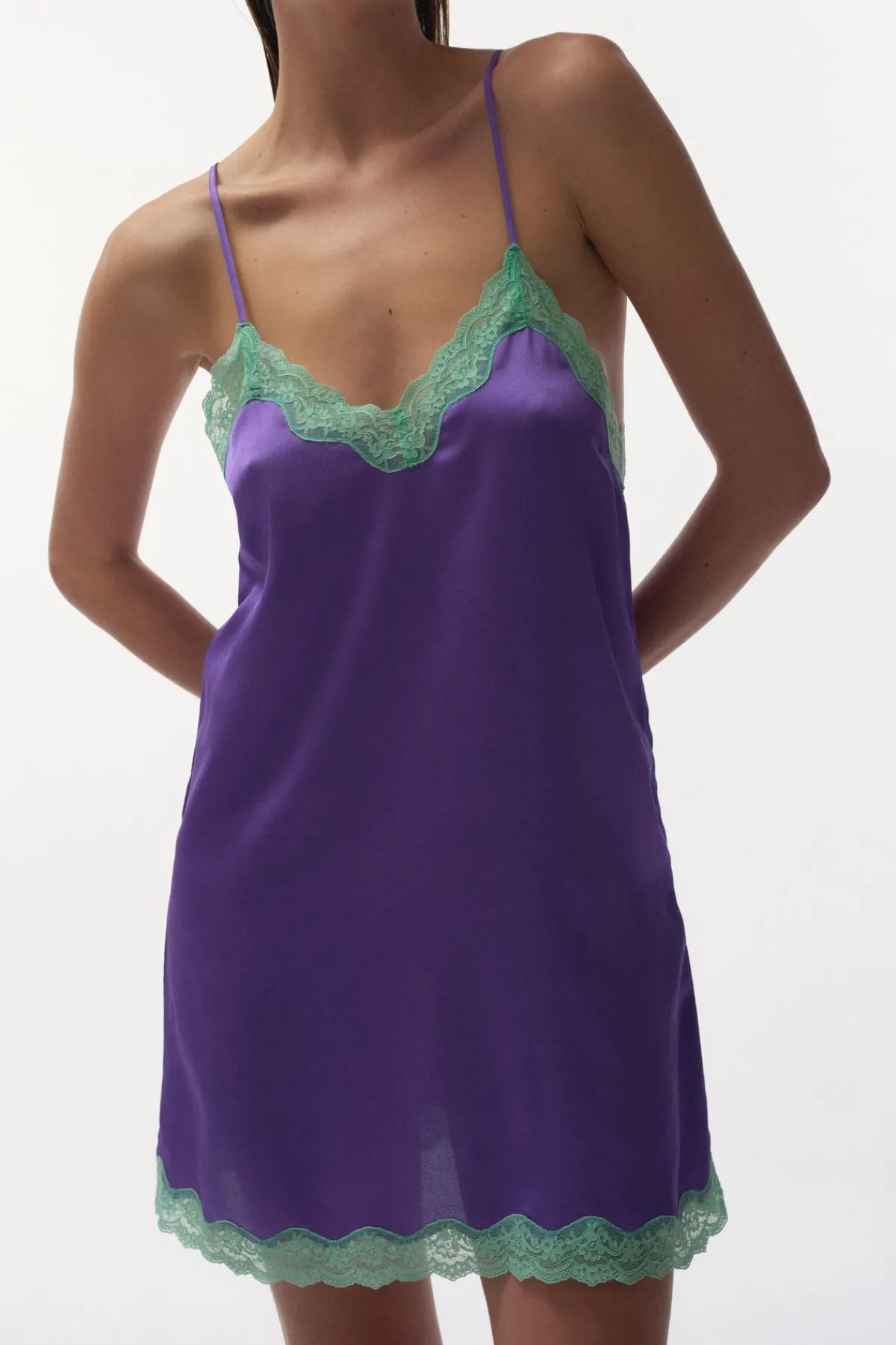 Love Stories Willow Kurzes Slip-Kleid Lila Clearance