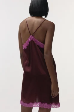 Love Stories Willow Kurzes Slip-Kleid Burgund Online